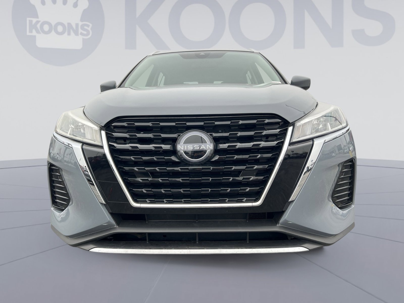 Used 2023 Nissan Kicks SV image 11