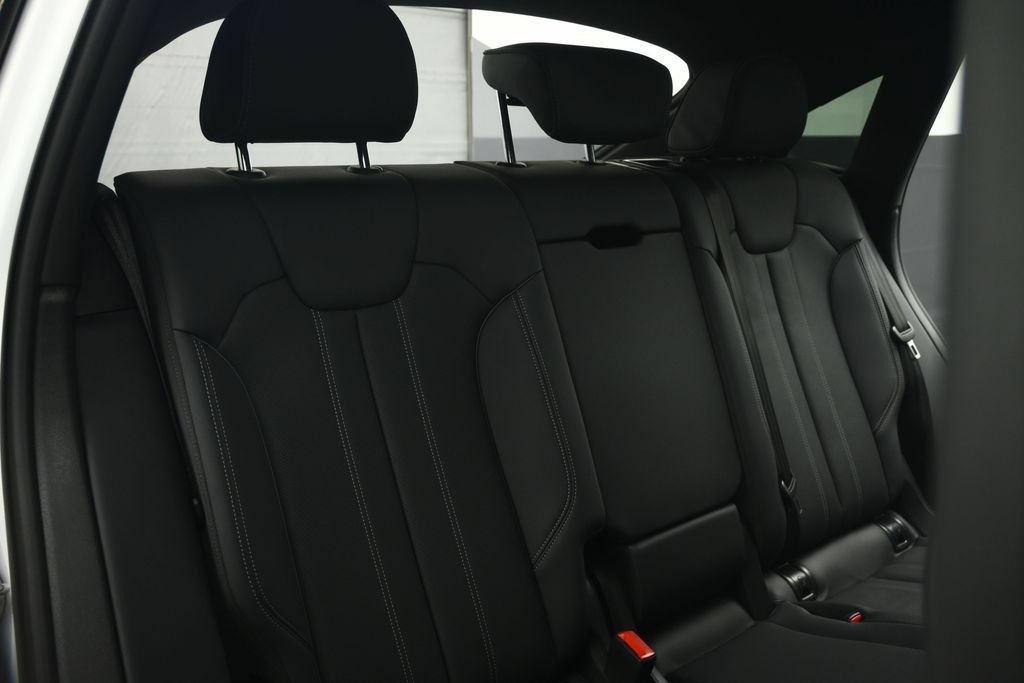 Used 2022 Audi SQ5 Premium Plus w/ Premium Plus Package AWD/4WD image 54