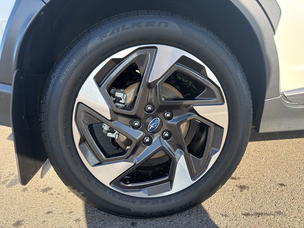 Certified 2025 Subaru Crosstrek 2.5i Limited w/ Crosstrek Mirror Package image 9
