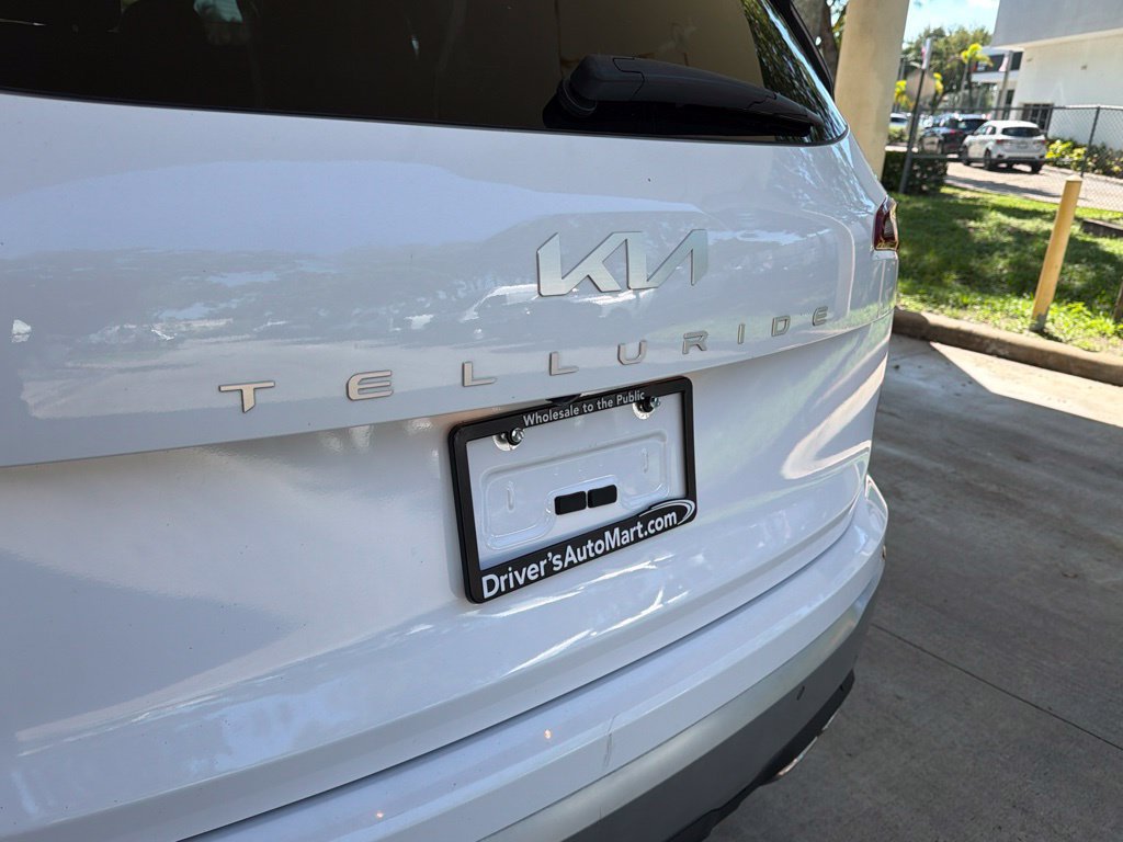 Used 2024 Kia Telluride S FWD image 21