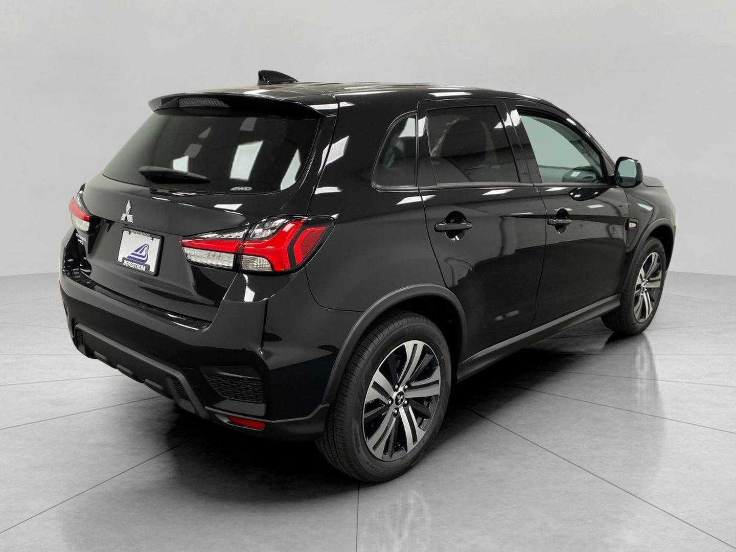 New 2025 Mitsubishi Outlander Sport ES image 3