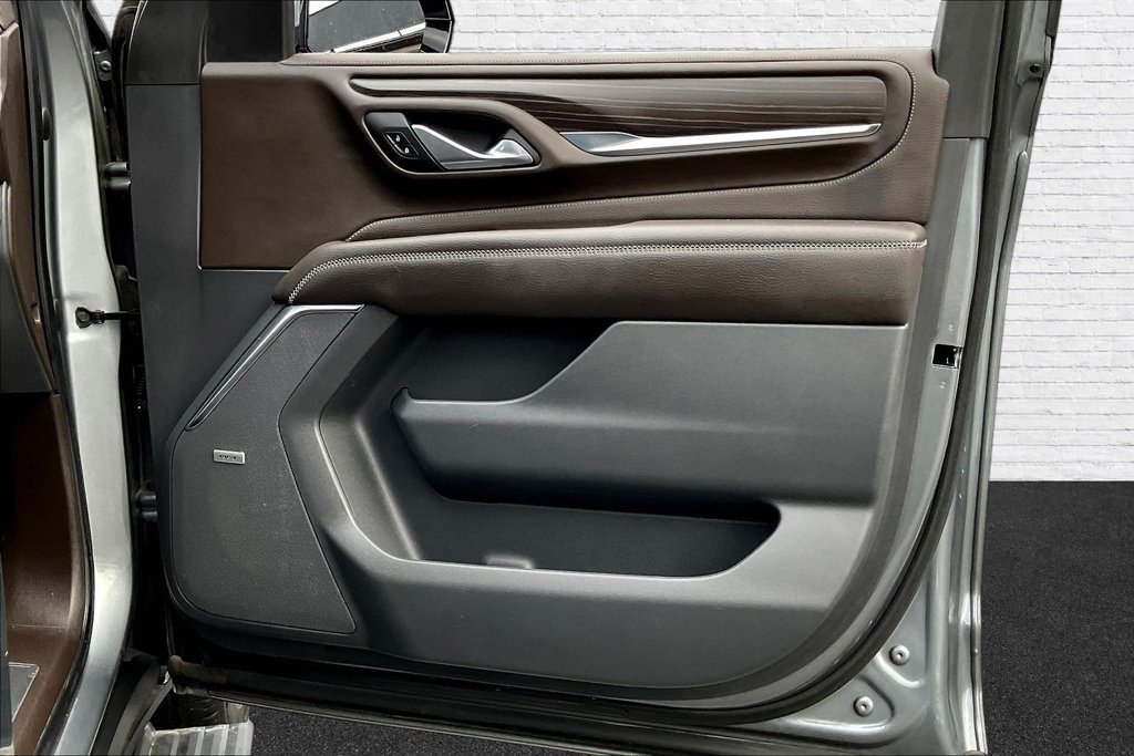 Used 2022 GMC Yukon XL Denali RWD image 23