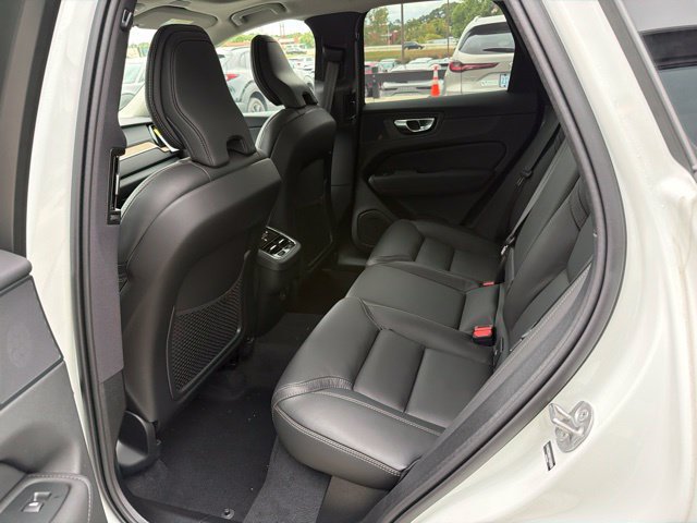 New 2027 Volvo XC60 B5 Ultra AWD/4WD image 7