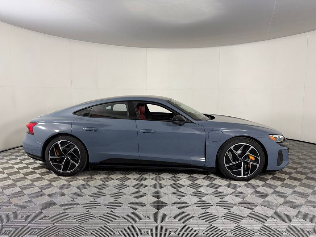 Used 2024 Audi RS e-tron GT w/ Carbon Performance Package AWD/4WD image 6