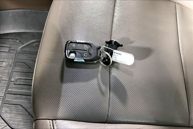 Used 2019 GMC Sierra 1500 SLT w/ SLT Premium Plus Package image 33