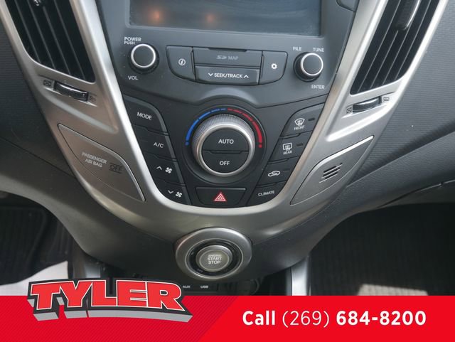 Used 2017 Hyundai Veloster Value Edition FWD image 30