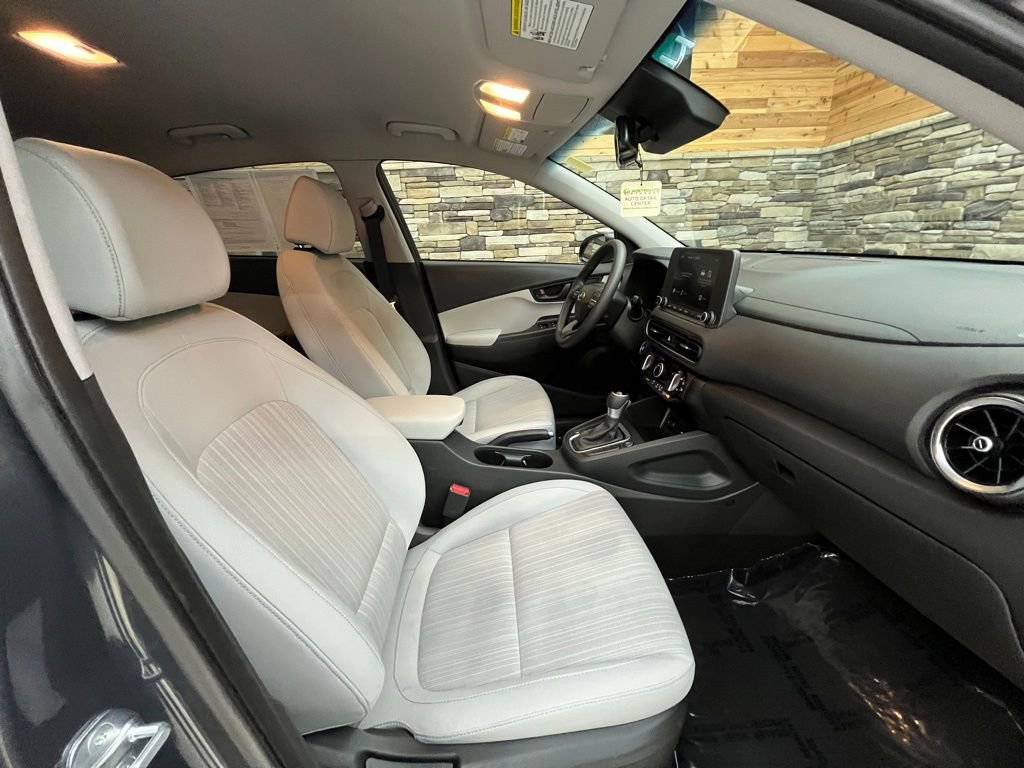 Used 2023 Hyundai Kona SEL w/ Cargo Package image 40