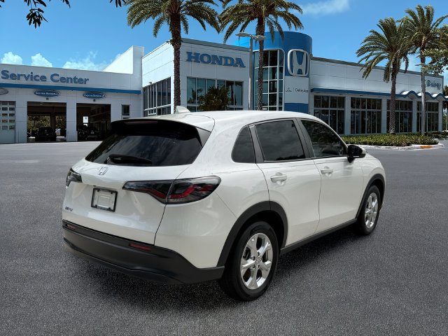 Used 2025 Honda HR-V LX image 8