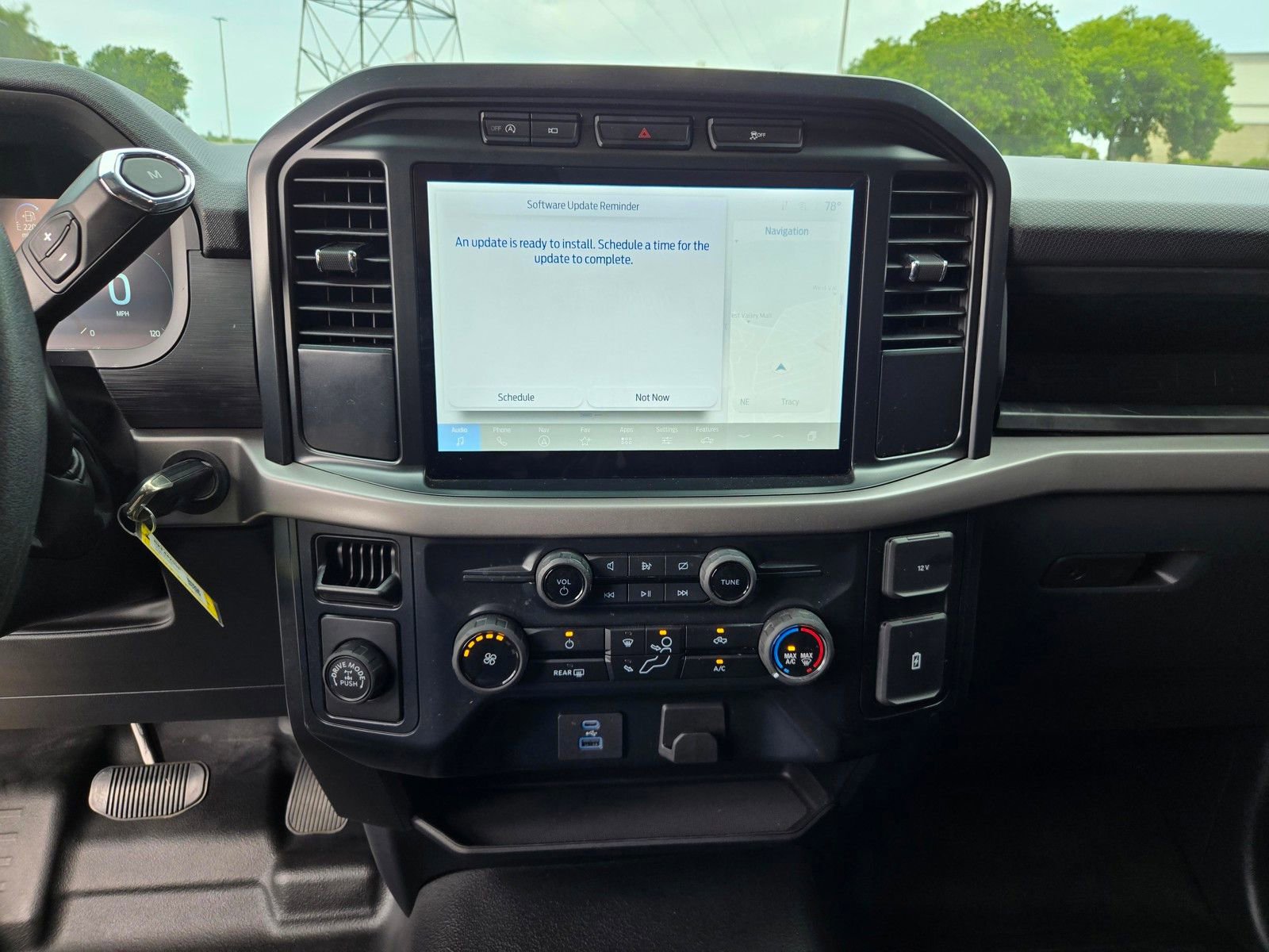 Used 2024 Ford F150 XL w/ Equipment Group 103A High RWD image 13