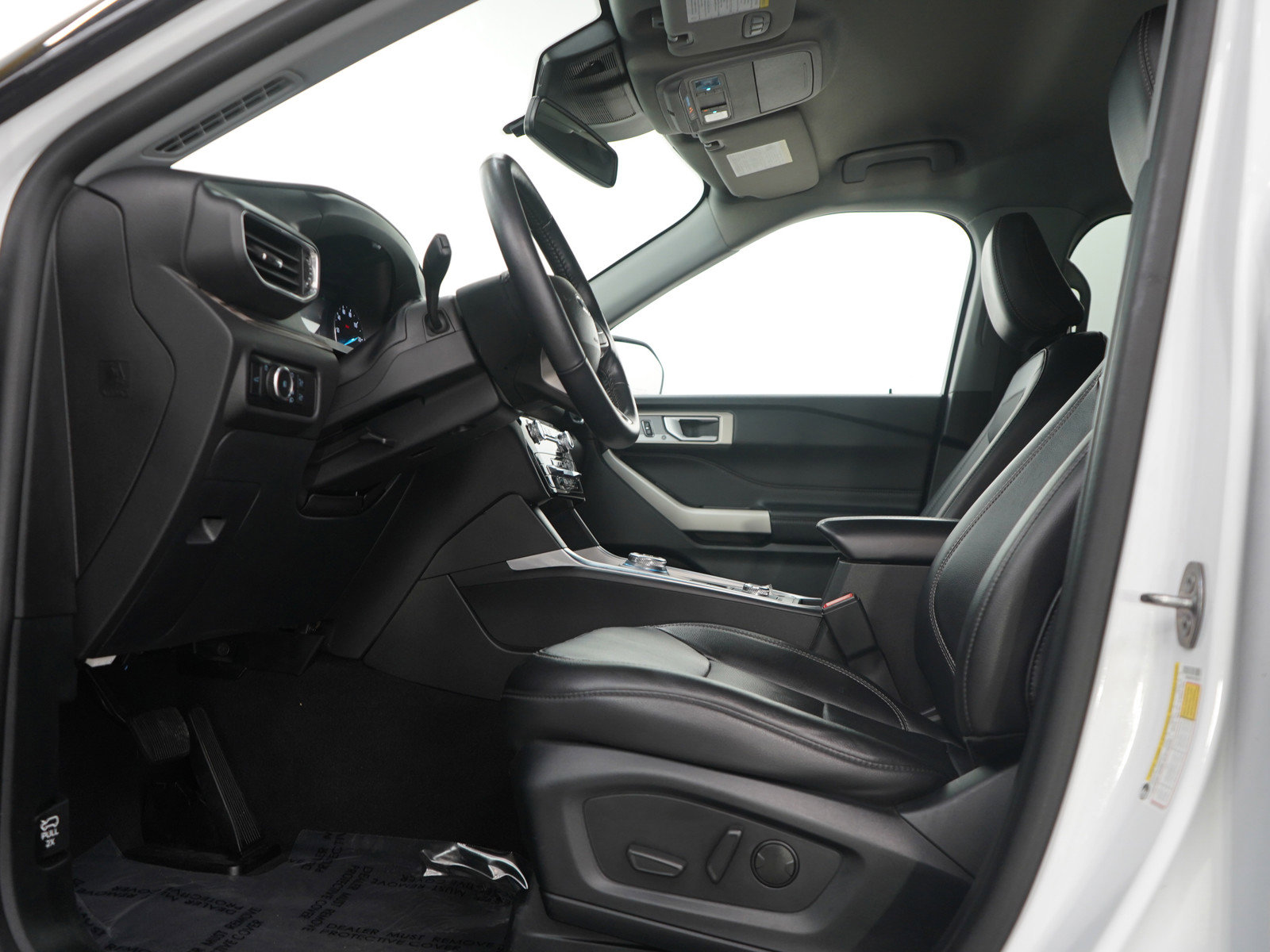 Used 2023 Ford Explorer Limited image 21