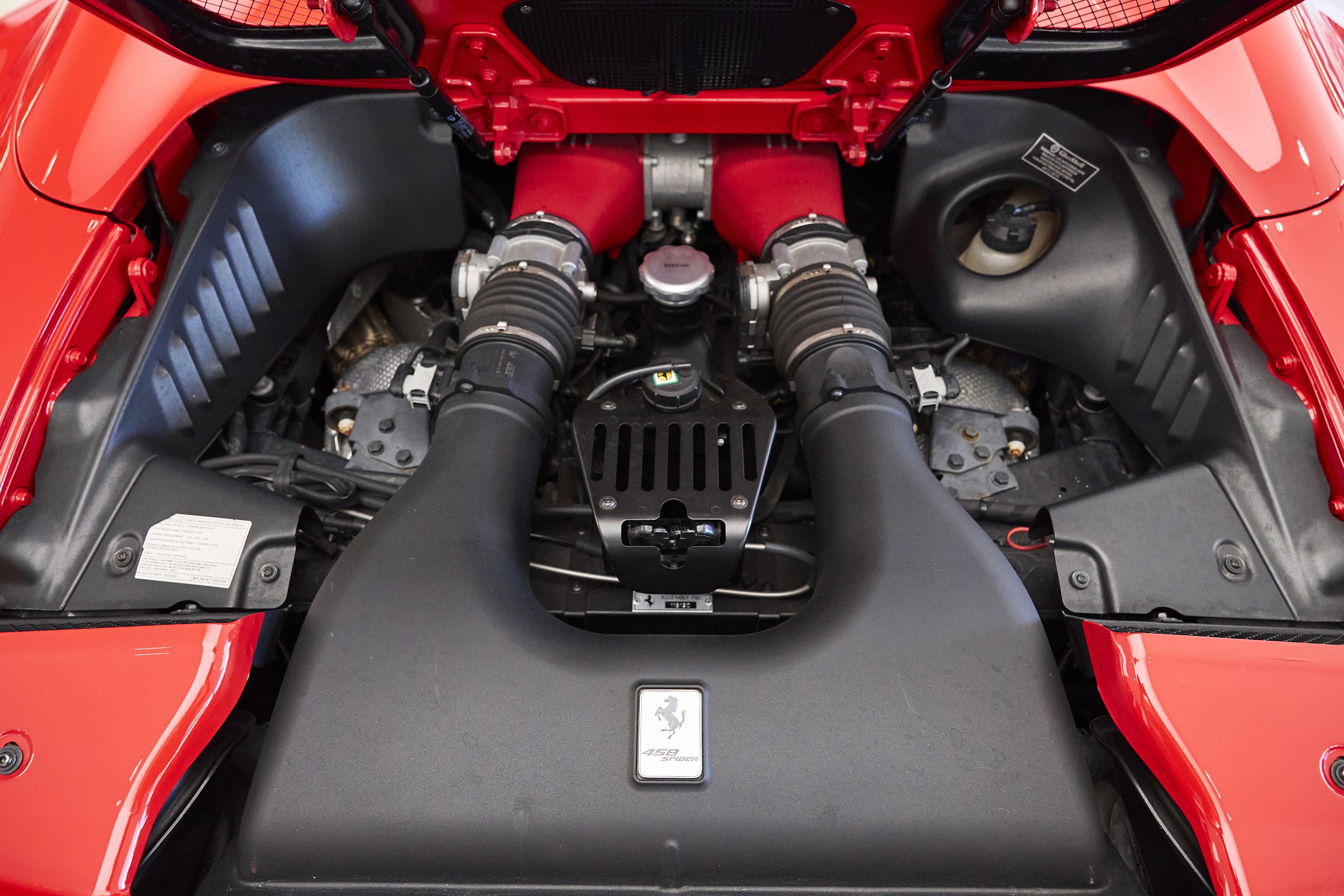 Used 2014 Ferrari 458 Spider image 11