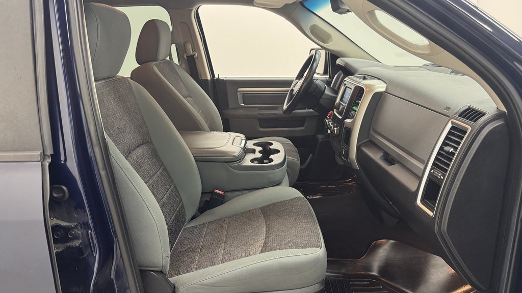 Used 2014 RAM 1500 Classic SLT AWD/4WD image 25