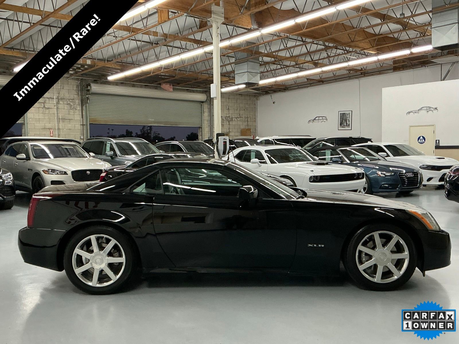 Used 2005 Cadillac XLR image 15