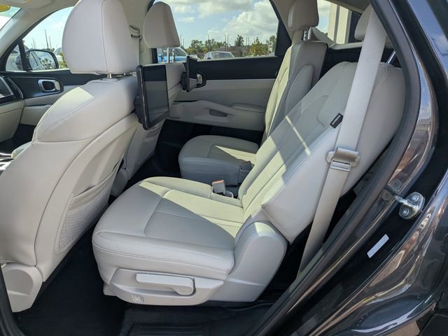 Used 2025 Kia Sorento EX w/ Panoramic Sunroof Package FWD image 14