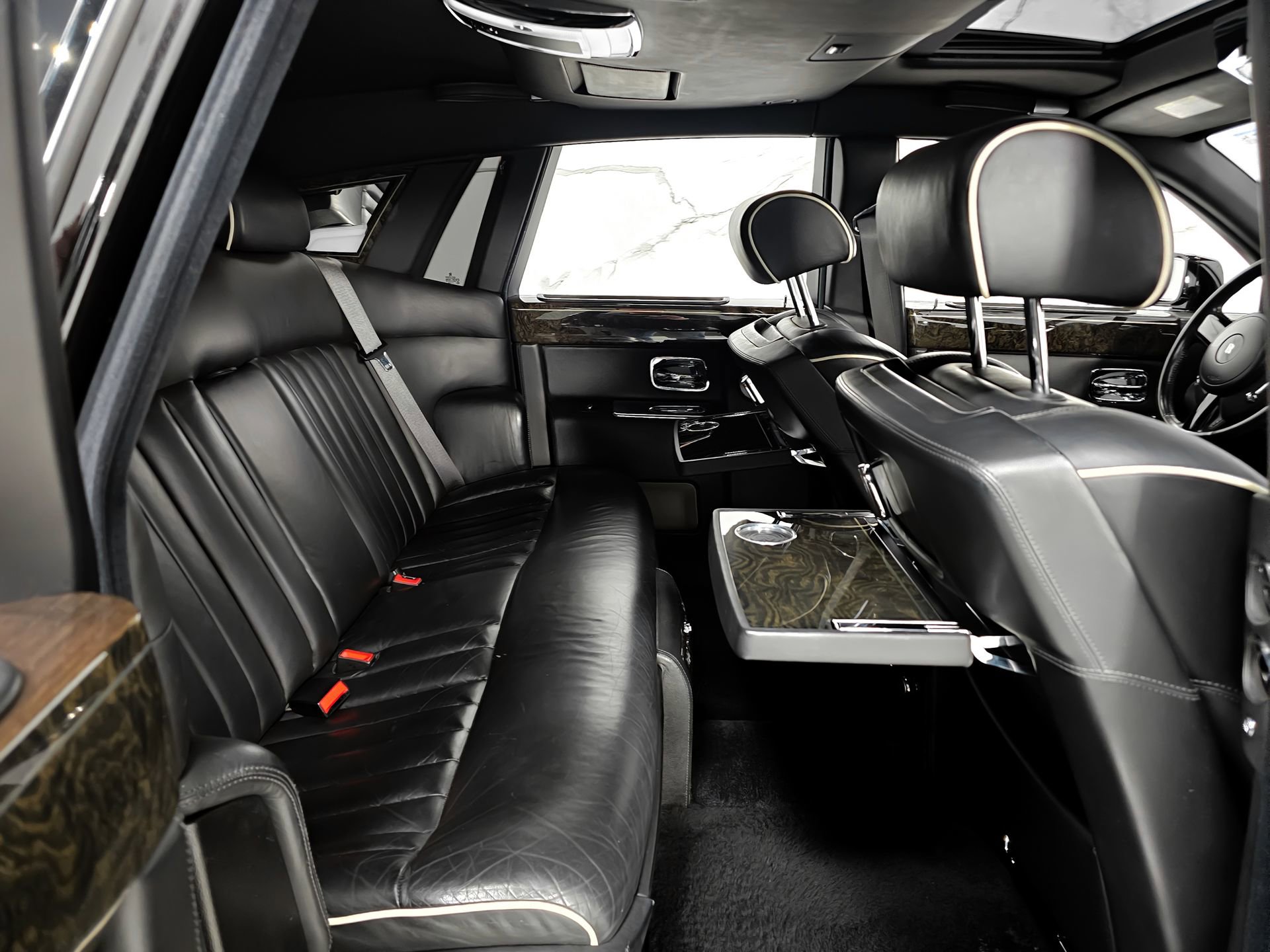 Used 2006 Rolls-Royce Phantom Sedan image 6