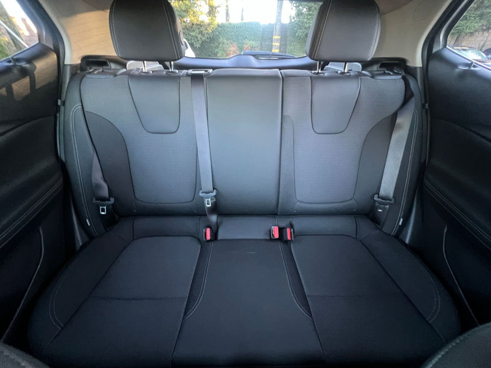 Used 2025 Buick Encore GX Preferred image 38