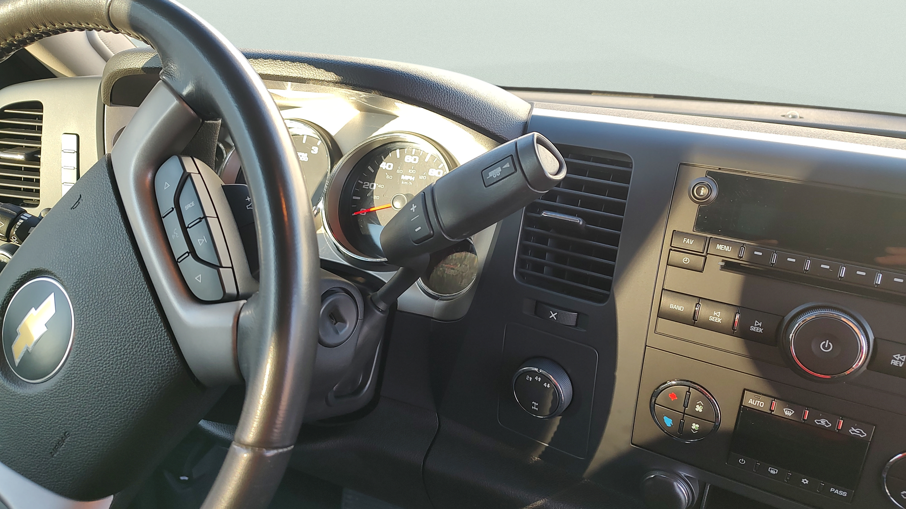 Used 2008 Chevrolet Silverado 2500 LT w/ 1LT Convenience Package AWD/4WD image 18