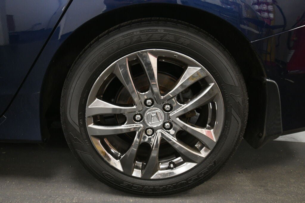 Used 2024 Subaru Crosstrek 2.0i Premium AWD/4WD image 34