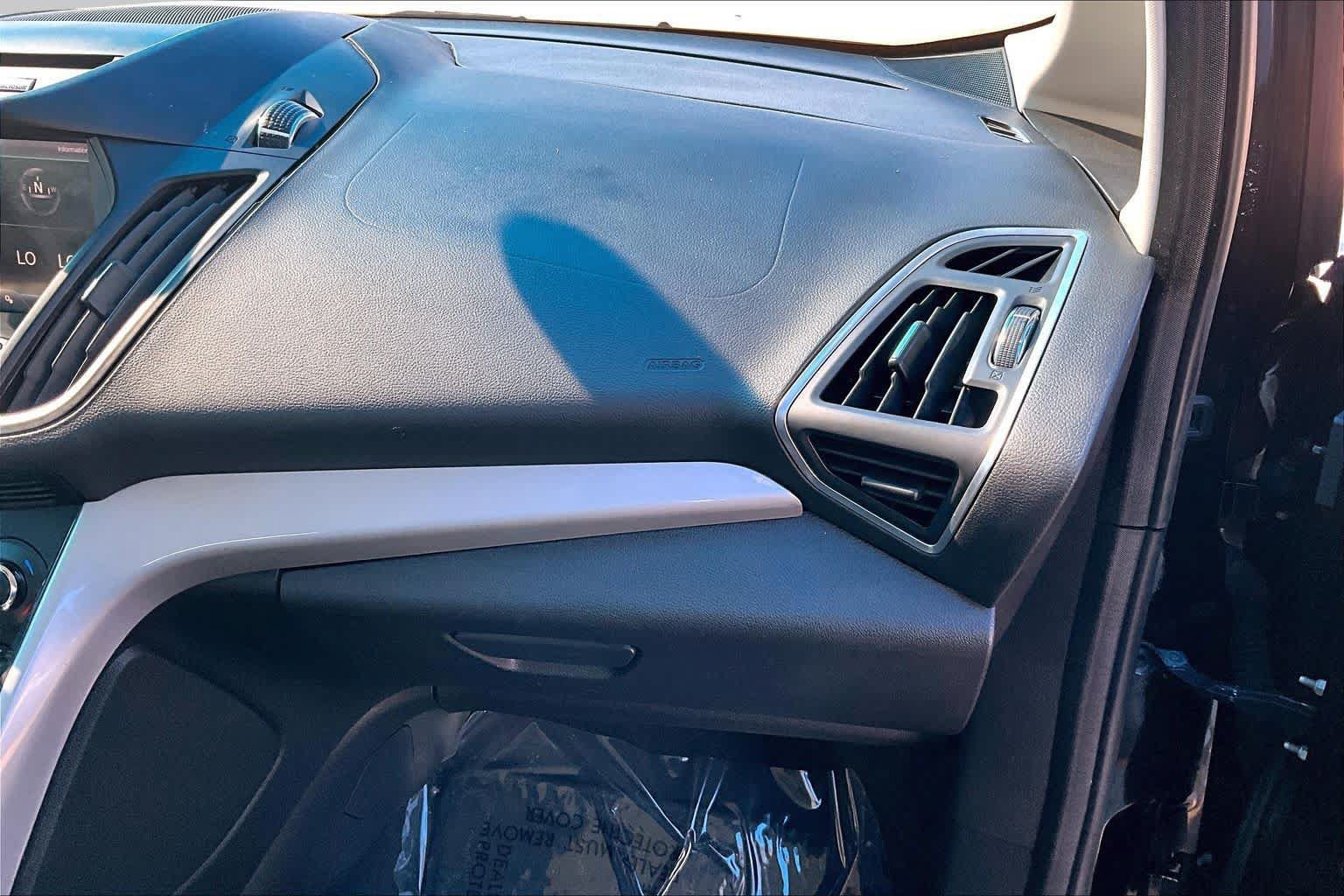 Used 2013 Ford C-MAX Energi SEL FWD image 19