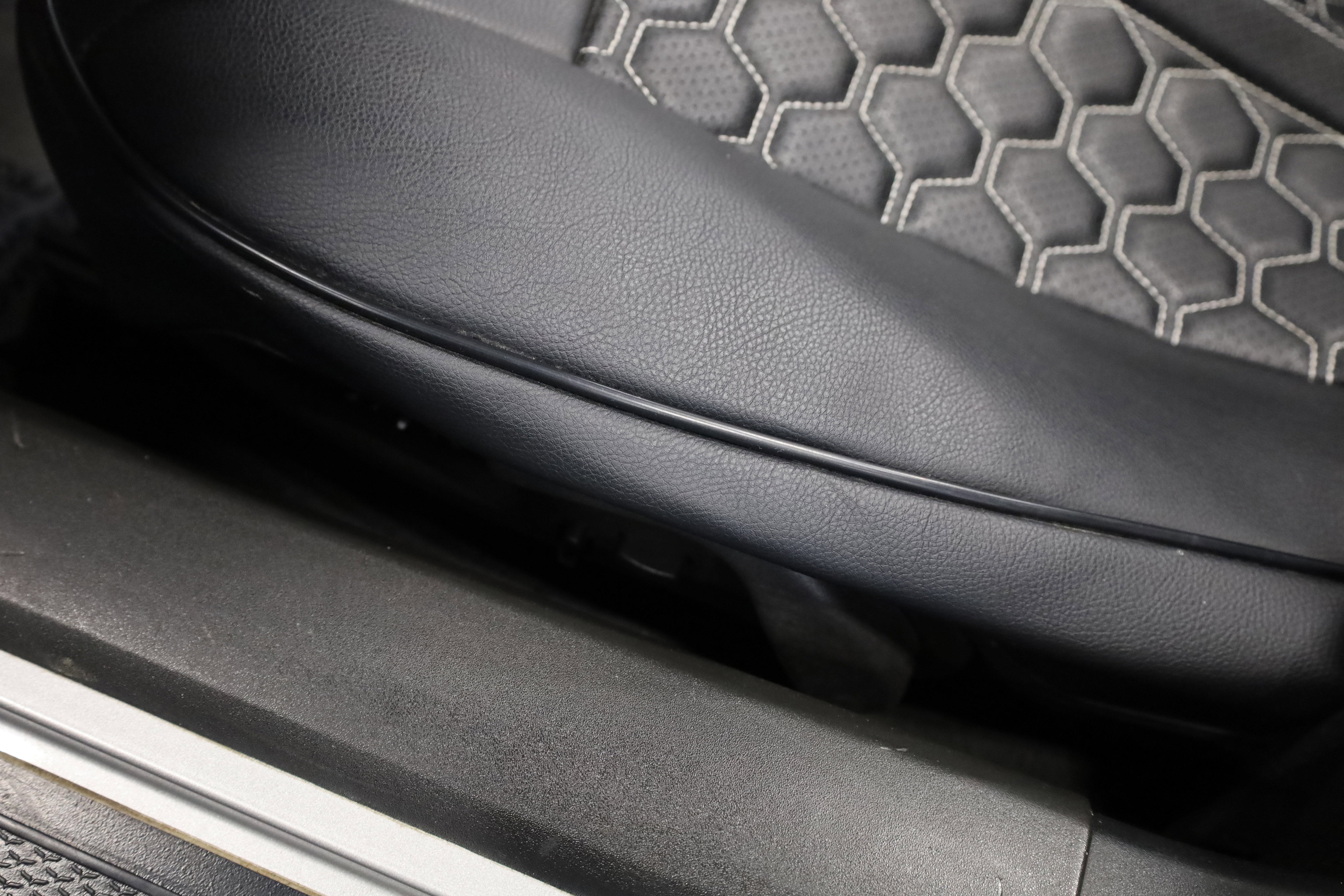 Used 2005 Chevrolet Corvette Convertible w/ Preferred Equipment Group image 18