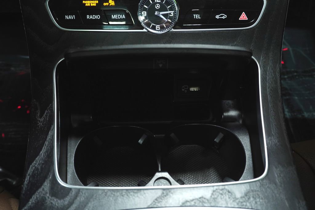 Used 2020 Mercedes-Benz E 350 4MATIC Sedan image 23