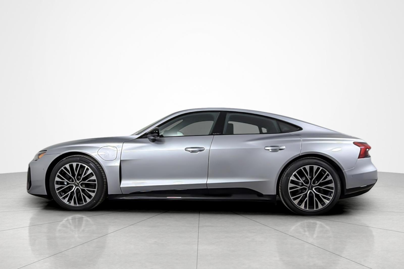 New 2026 Audi S e-tron GT Premium Plus AWD/4WD image 3