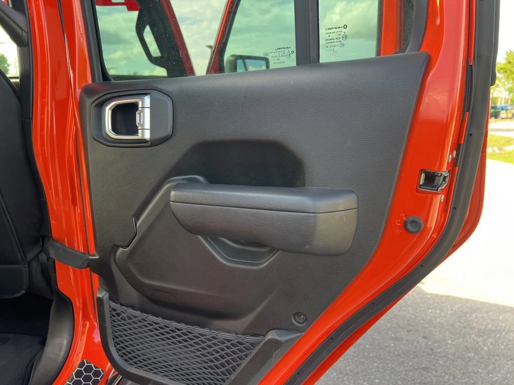 Used 2023 Jeep Gladiator Sport AWD/4WD image 41
