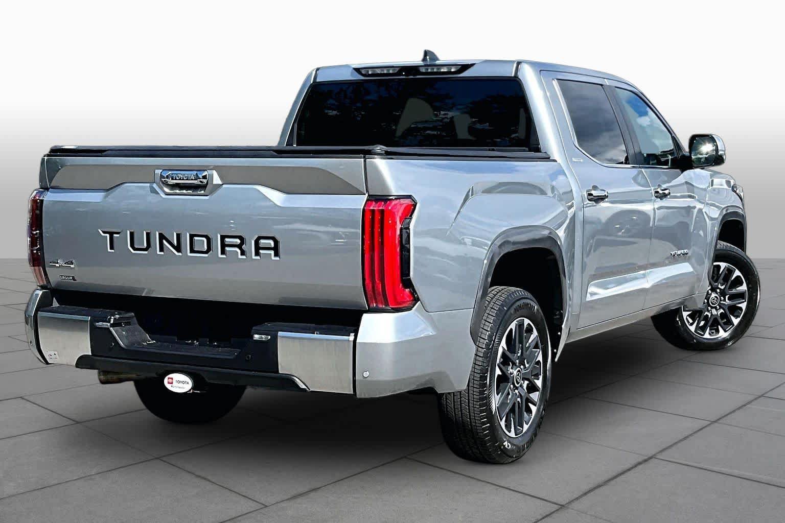 Used 2024 Toyota Tundra Limited AWD/4WD image 13