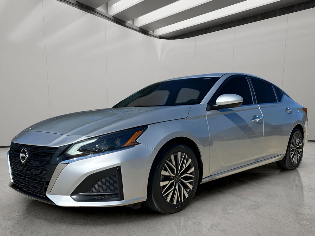 Used 2023 Nissan Altima 2.5 SV