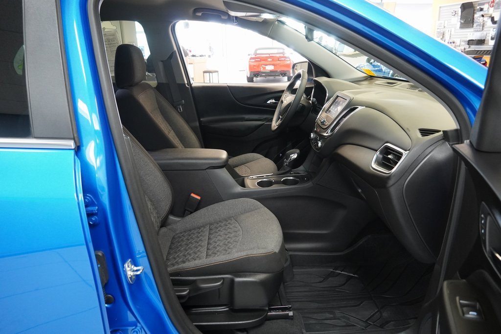 Certified 2024 Chevrolet Equinox LT w/ LPO, Floor Liner Package image 28