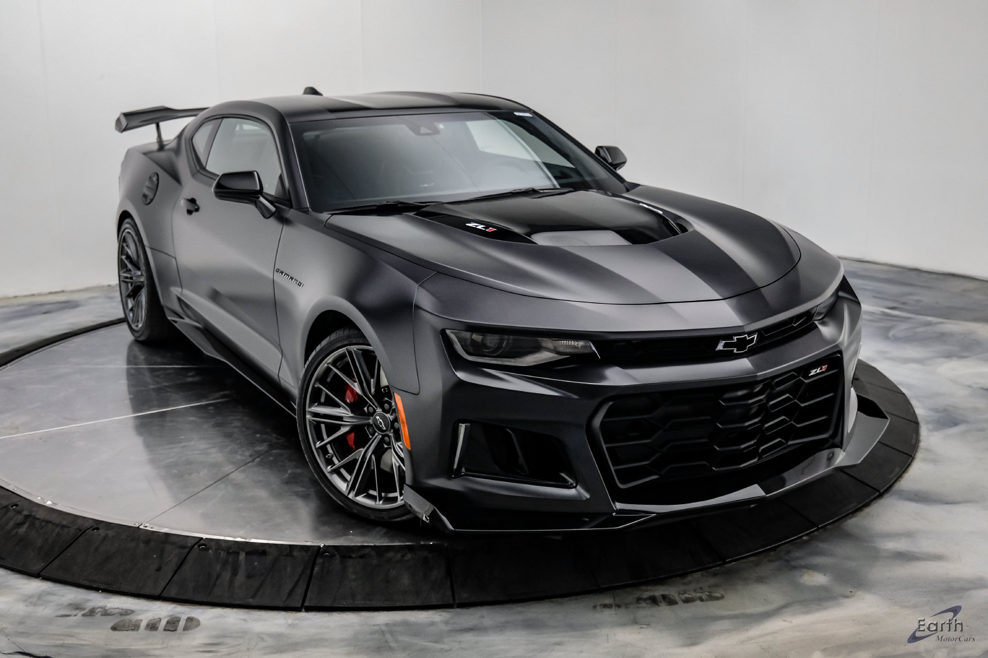 Used 2024 Chevrolet Camaro ZL1 RWD image 32