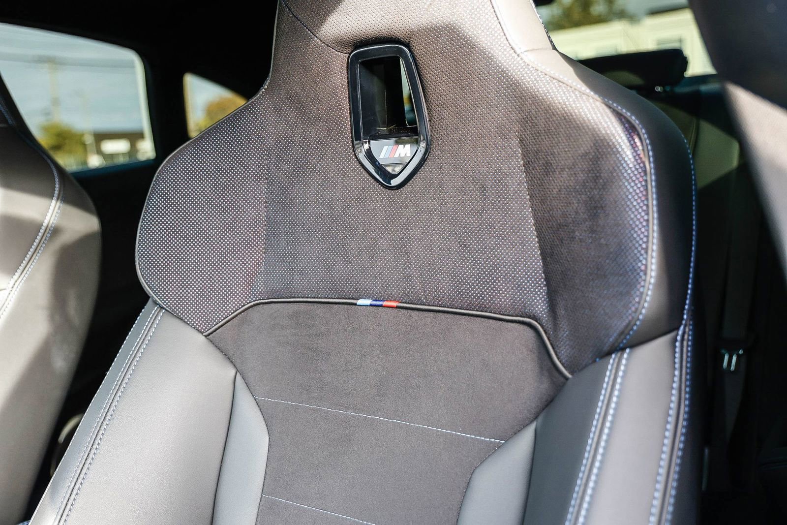 Used 2025 BMW M235i xDrive w/ M Performance Package image 26