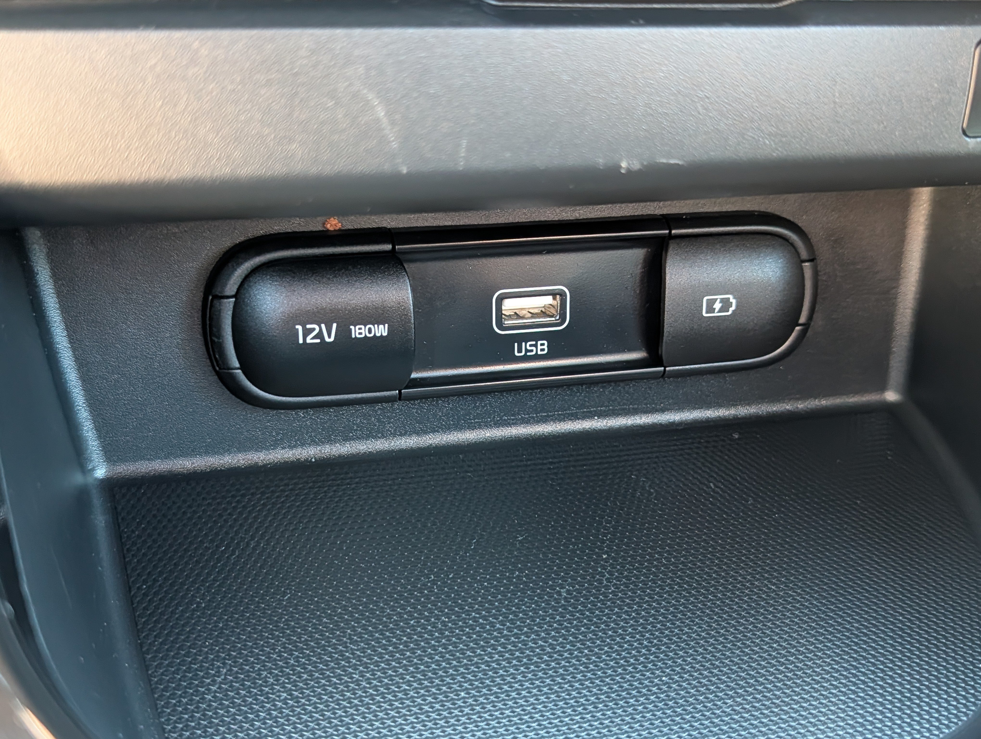 Certified 2023 Kia Seltos SX w/ SX Sunroof Package AWD/4WD image 33