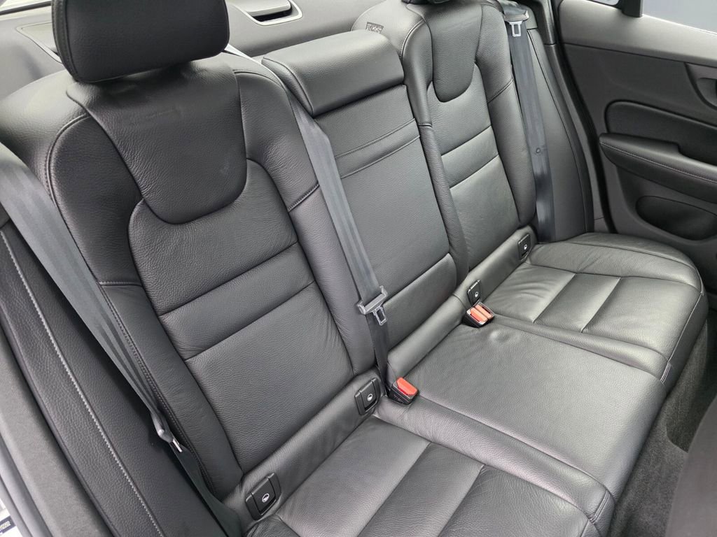 Used 2021 Volvo S60 T5 Inscription w/ Advanced Package image 25