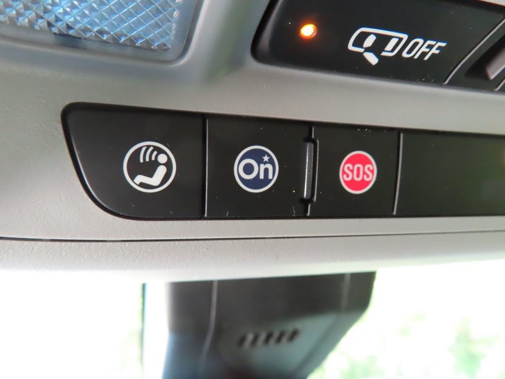 Used 2024 GMC Terrain SLT w/ Infotainment Package II AWD/4WD image 15