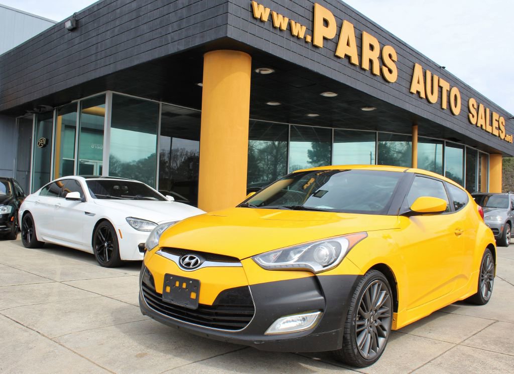 Used 2013 Hyundai Veloster RE:MIX Edition image 2