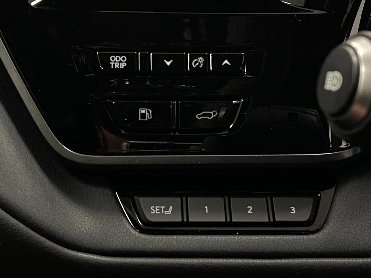 New 2026 Lexus TX 500h AWD image 15