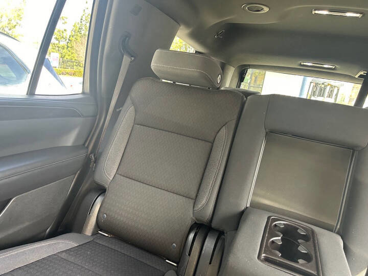 Used 2021 GMC Yukon SLE w/ Gmc Pro Safety Plus Package RWD image 14