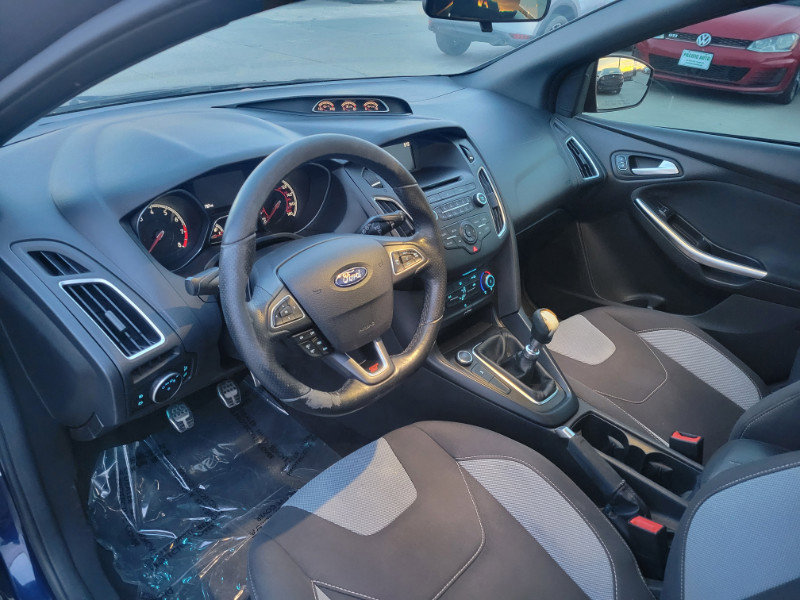 Used 2016 Ford Focus ST image 21