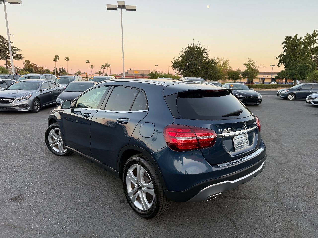 Used 2019 Mercedes-Benz GLA 250 4MATIC image 6