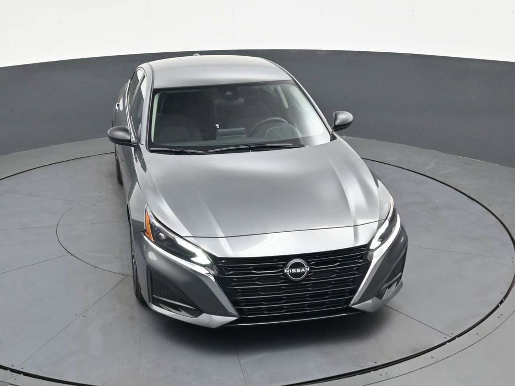 Used 2025 Nissan Altima 2.5 SV image 37