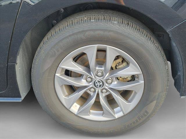Used 2022 Toyota Sienna XLE FWD image 10