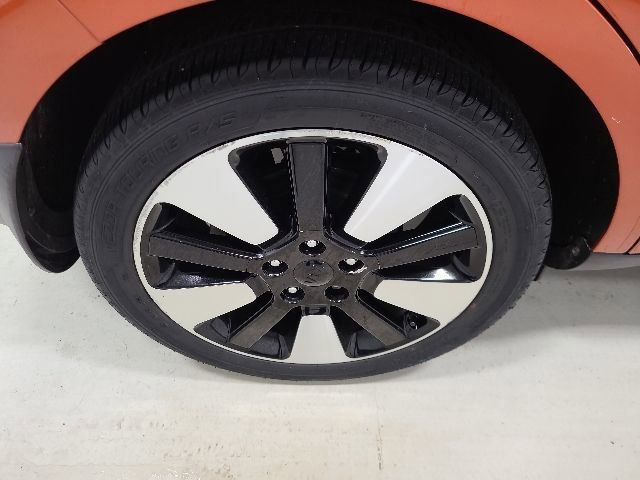 Used 2018 Kia Soul + FWD image 33