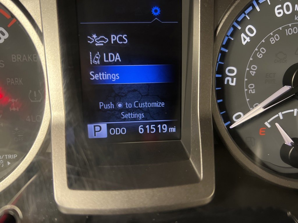 Used 2020 Toyota Tacoma SR5 w/ Technology Package image 24