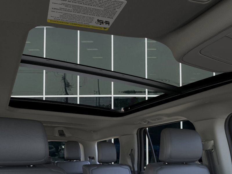 New 2025 Ford Expedition Active image 22