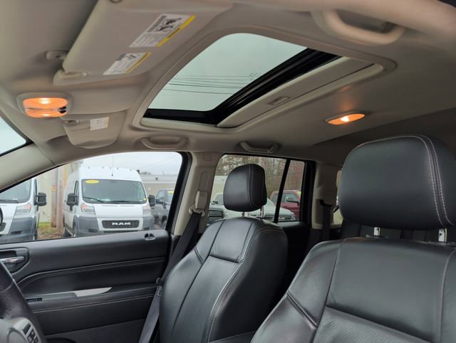 Used 2017 Jeep Compass High Altitude image 24