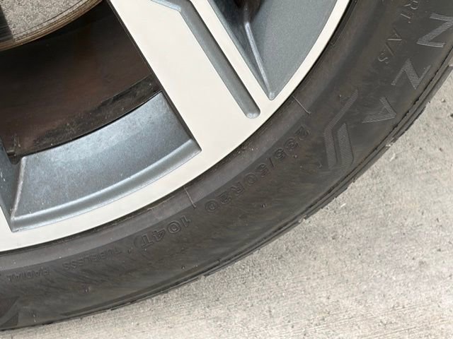 Used 2023 Audi Q4 e-tron Premium Plus w/ Premium Plus image 10