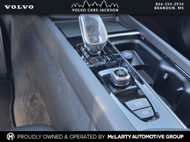 New 2026 Volvo XC60 B5 Plus w/ Climate Package AWD/4WD image 25