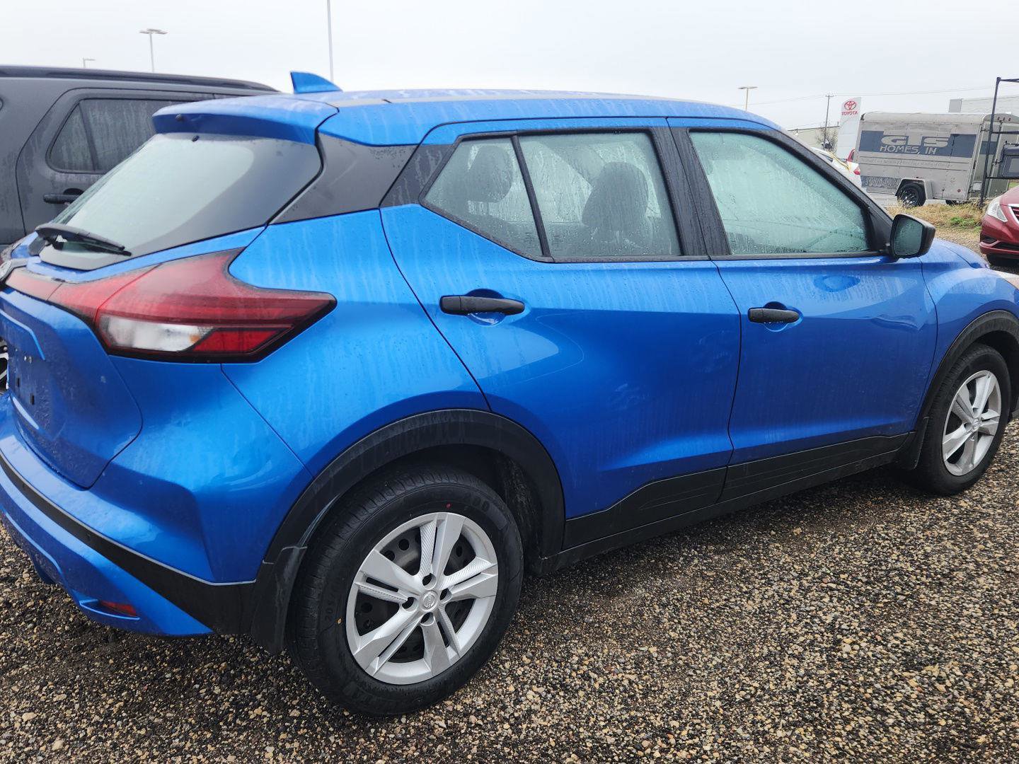 Used 2024 Nissan Kicks S image 4
