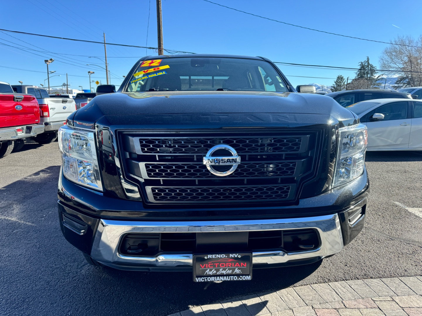 Used 2022 Nissan Titan SV AWD/4WD image 8